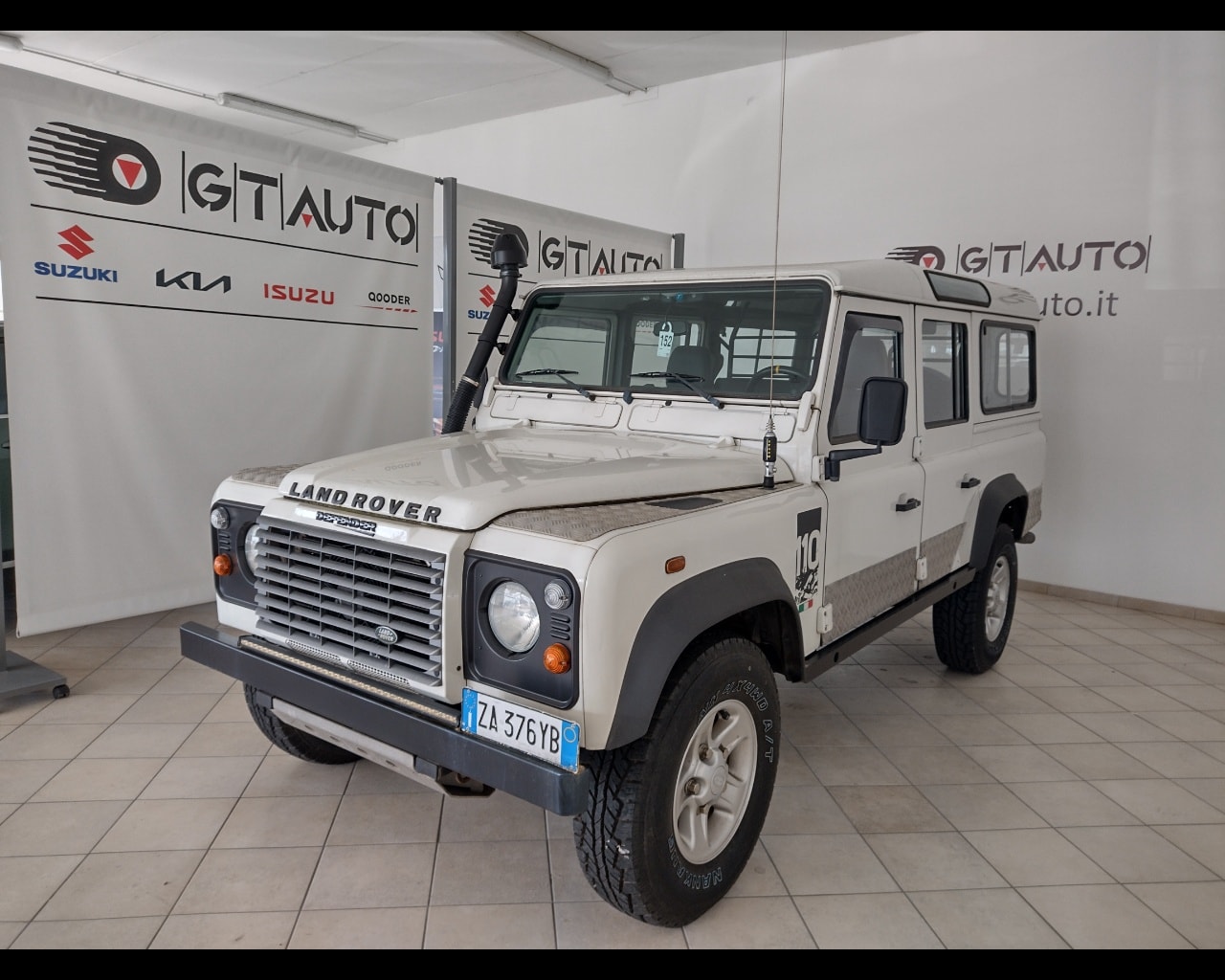 GTAuto LAND ROVER DEFENDER